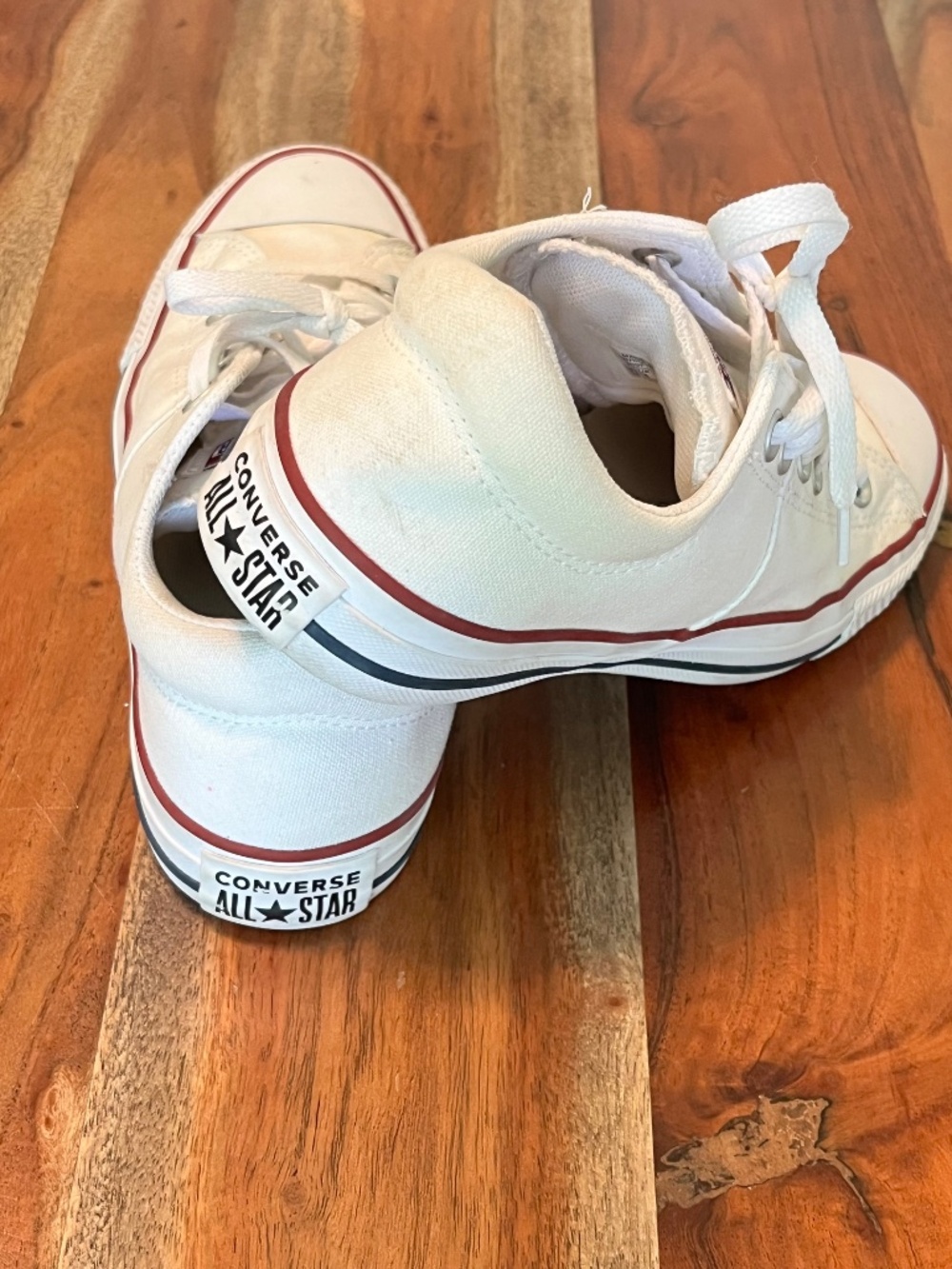 Converse-Women's White Low- Top Sneaker- Size 8 - Picture 2 of 10